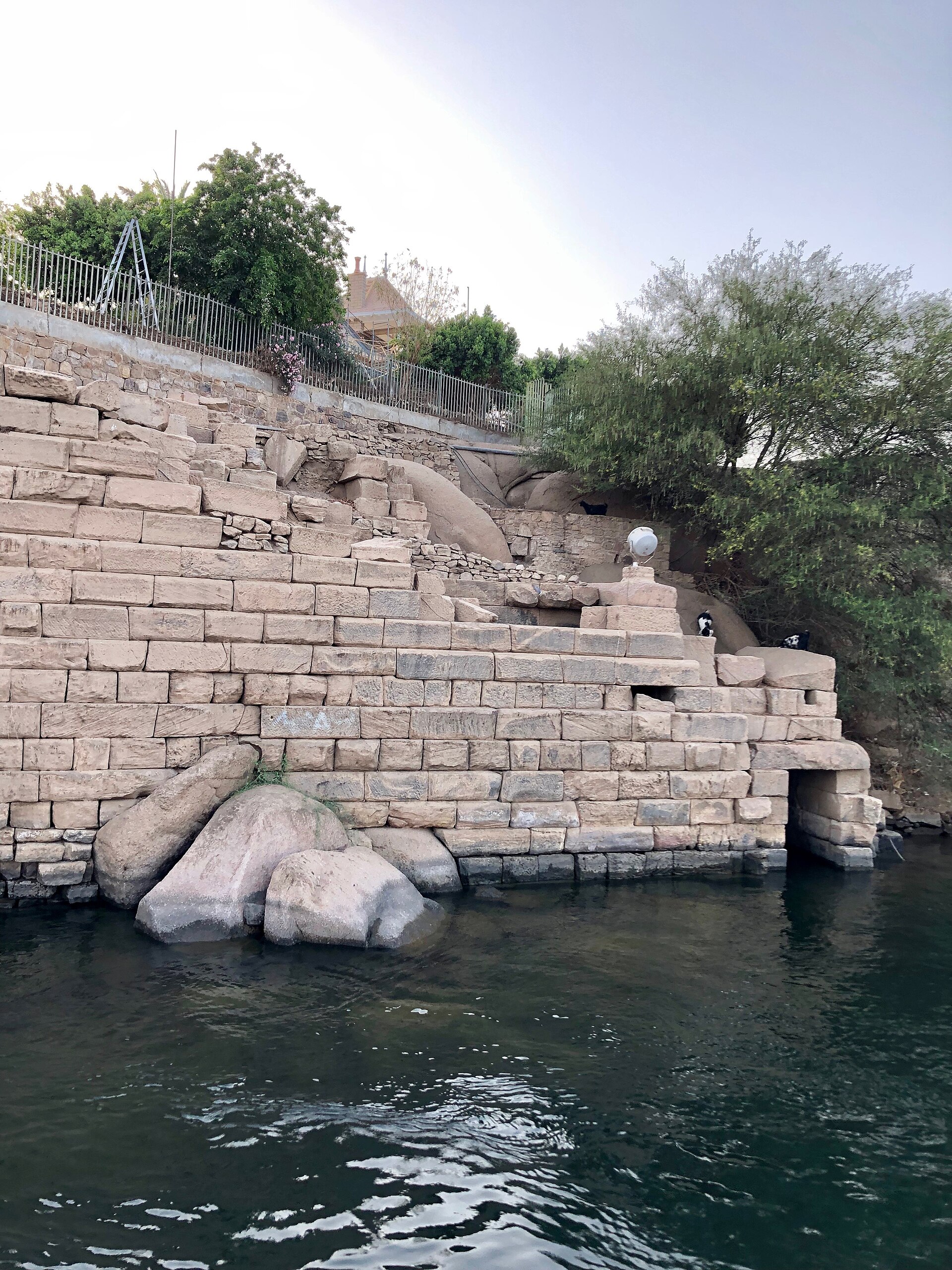Elephantine quay